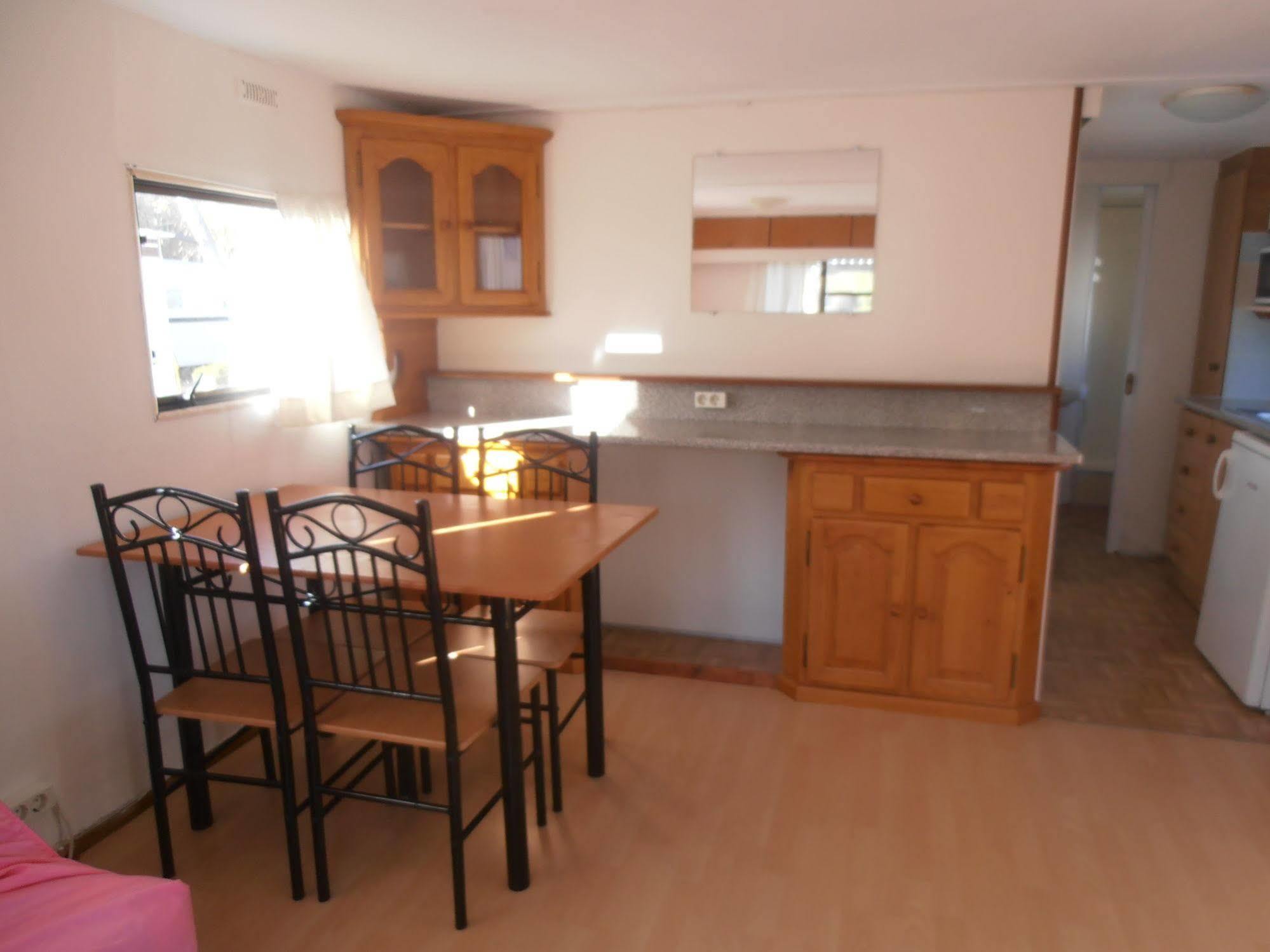 Hotel Oasis Country Park Rugat Zewnętrze zdjęcie