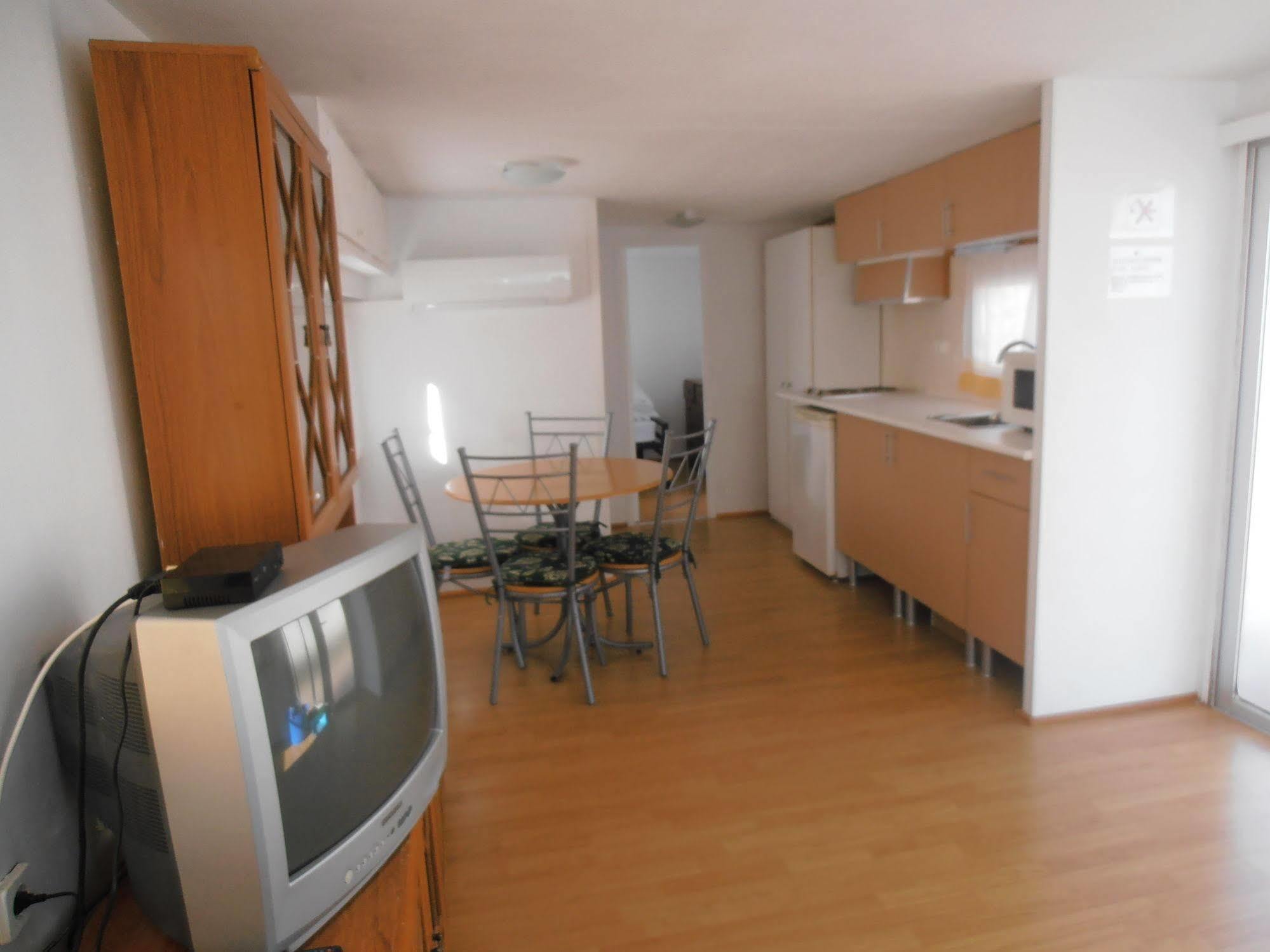 Hotel Oasis Country Park Rugat Zewnętrze zdjęcie