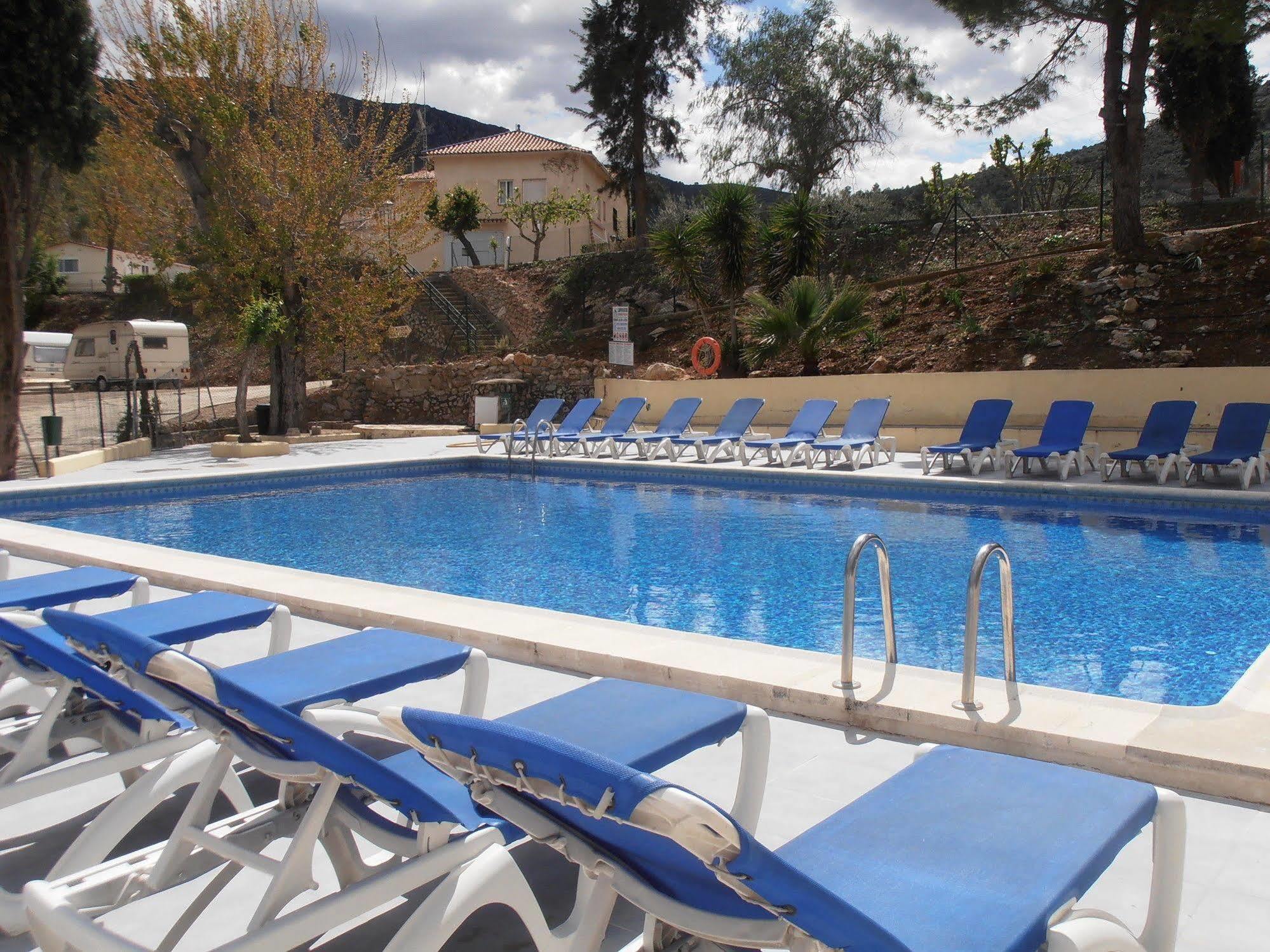 Hotel Oasis Country Park Rugat Zewnętrze zdjęcie