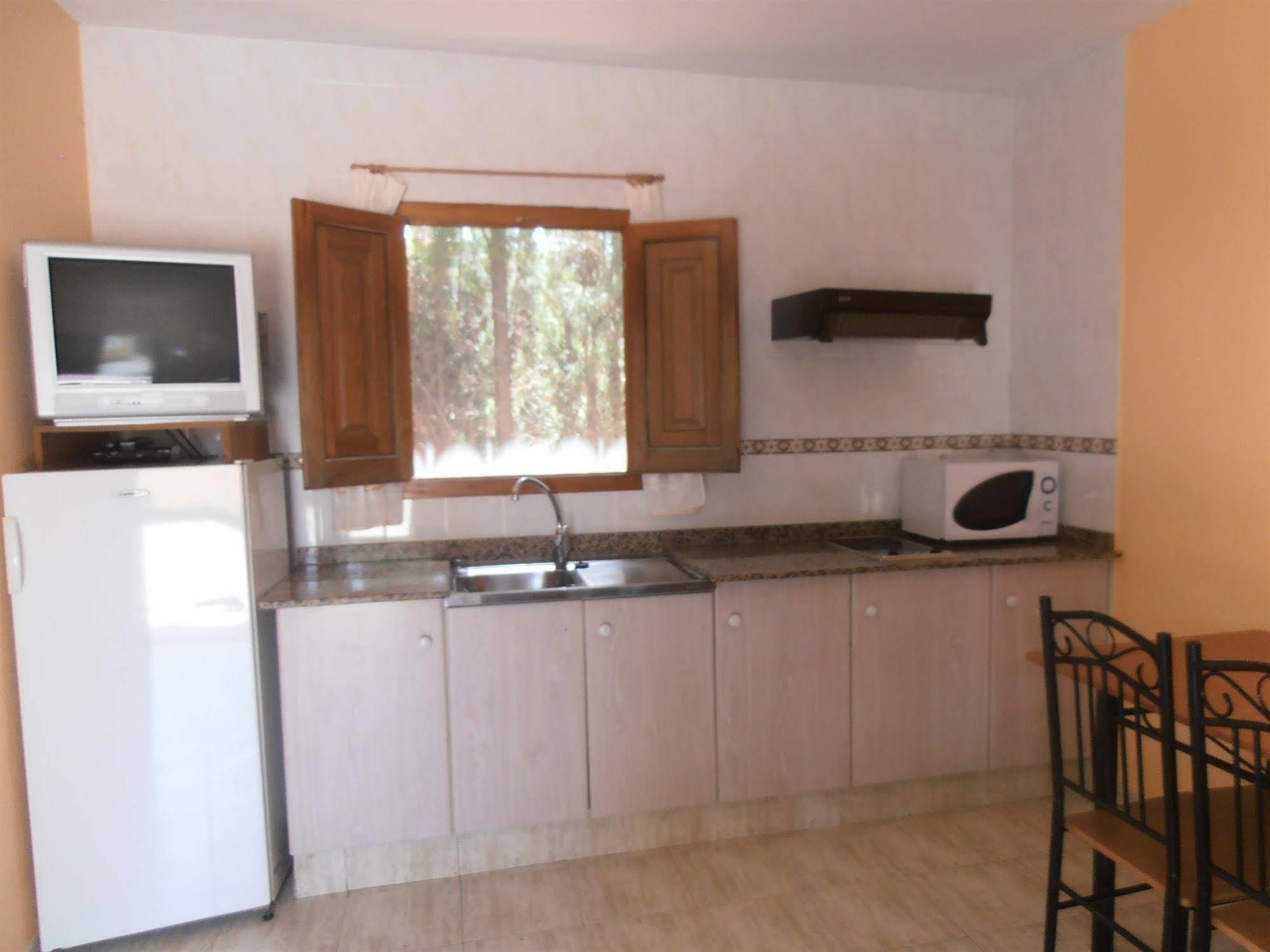 Hotel Oasis Country Park Rugat Zewnętrze zdjęcie